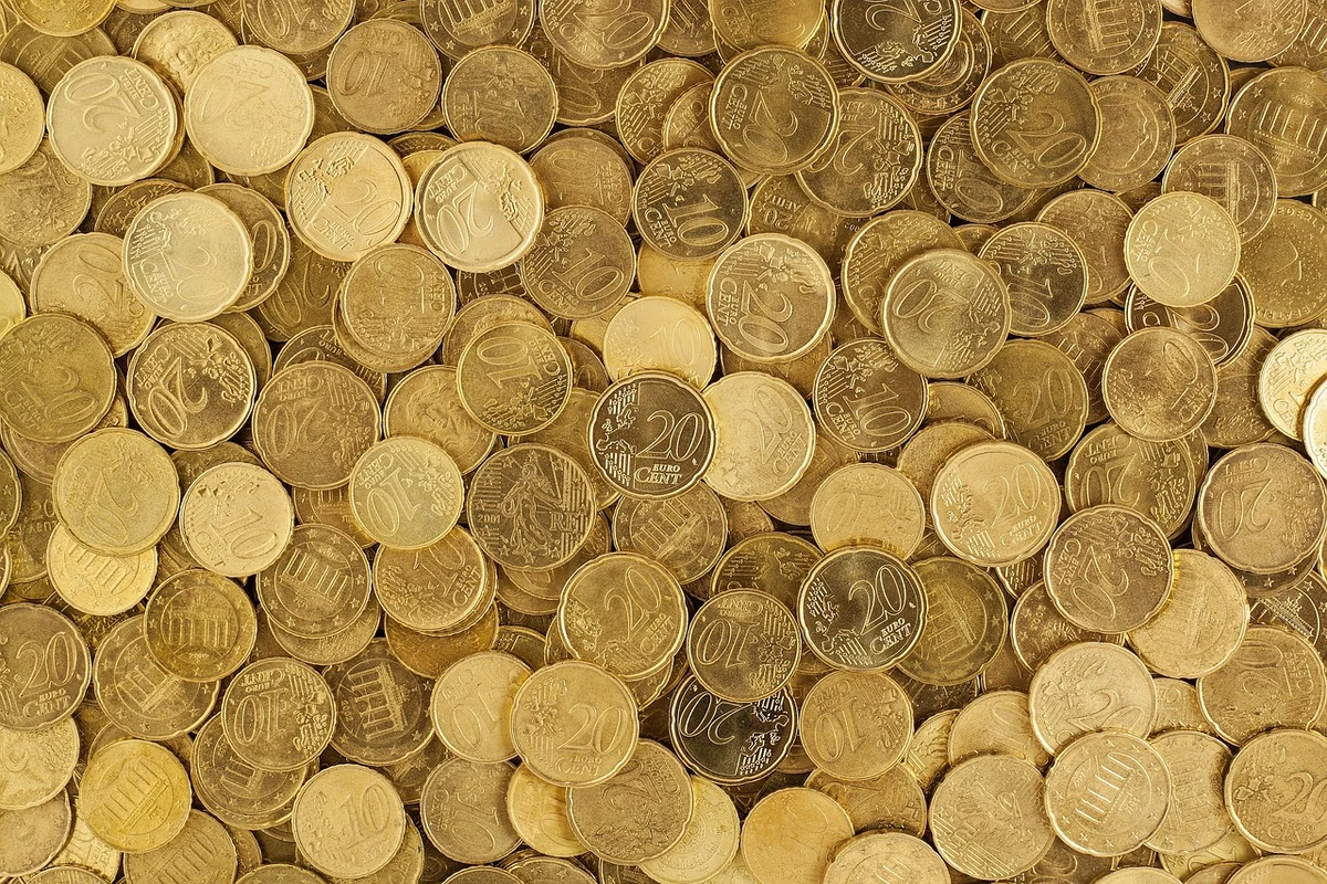 Astuces supplémentaires pour gérer ton budget Sim